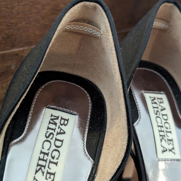 Badgley Mischka 'Salsa' Pump rhinestone tops Black NIB Size 6 - Picture 9 of 16